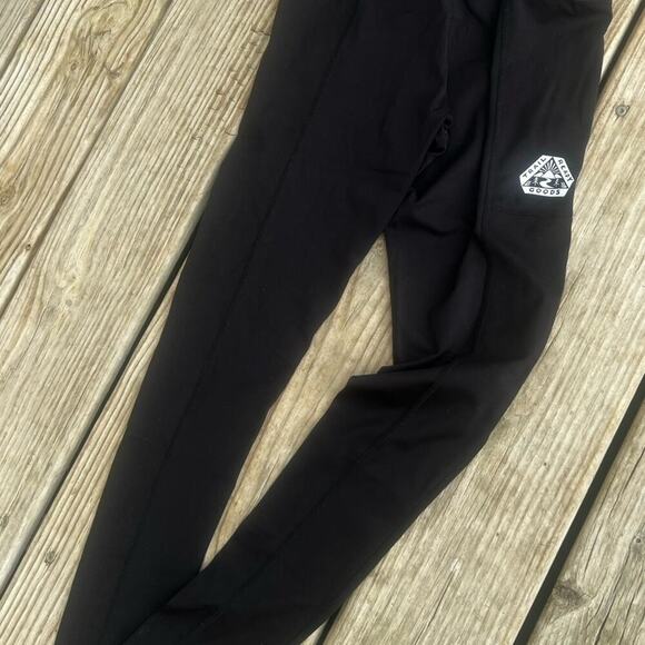PASSENGER Trail Ready Goods black with blue waist leggings, women’s size  XS - Picture 1 of 7